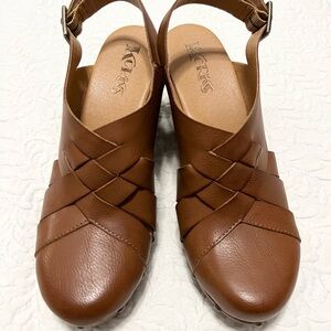 KORKS Wynne Abbati Clogs/Sandals Size 9